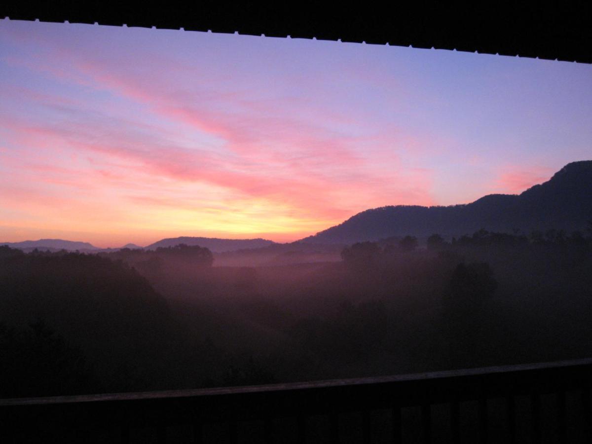 Berry Springs Lodge Sevierville Εξωτερικό φωτογραφία